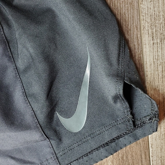 Nike Dri-Fit Eclipse Black Women's Size Medium 3" JDI Running Shorts Activewear - Picture 7 of 16